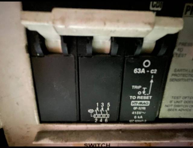 INDUSTRIAL PROPERTY TO RENT IN HENNOPSPARK